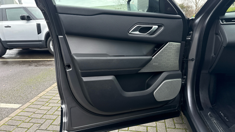 Land Rover Range Rover Velar 2.0 D200 Edition 5dr Auto Diesel Estate